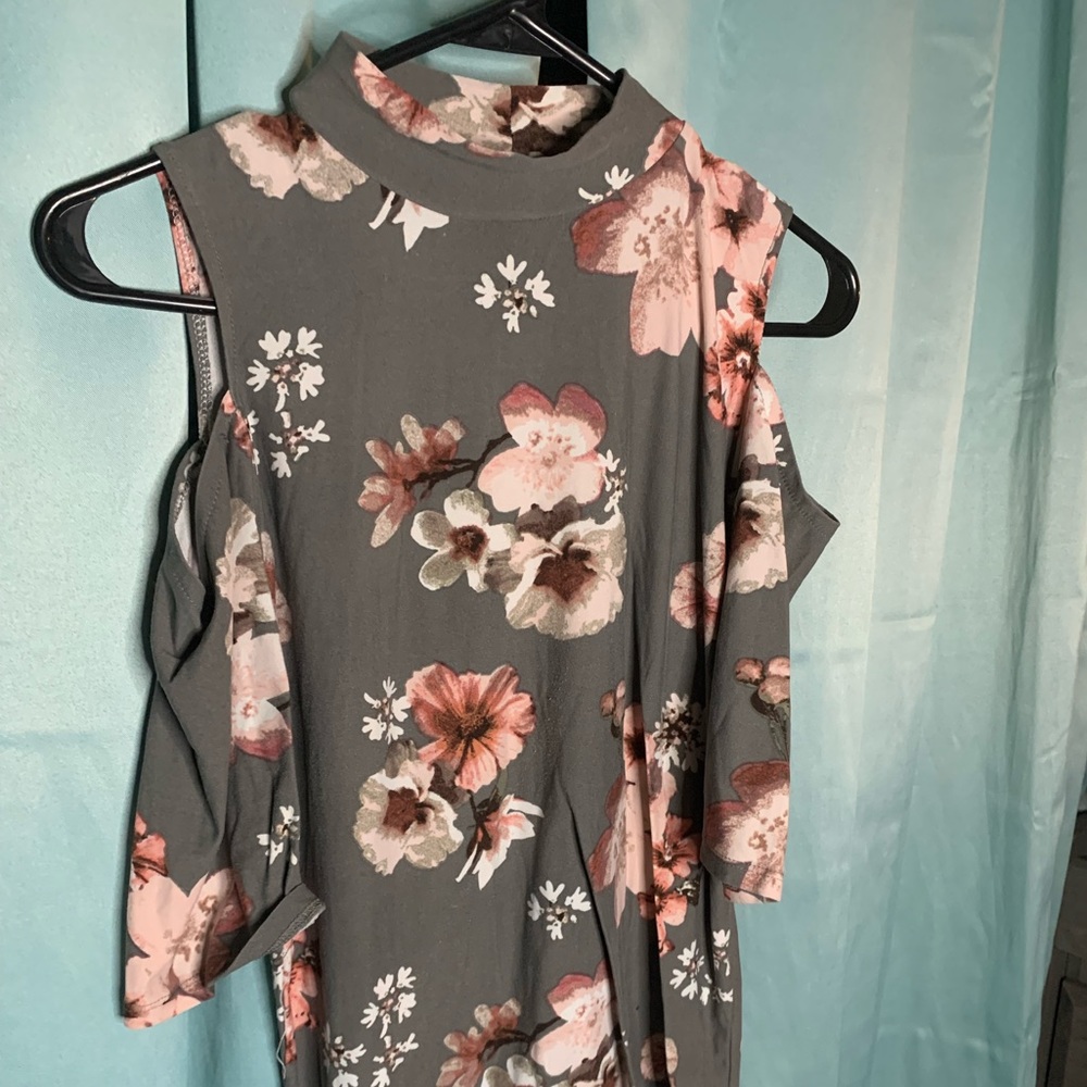 Cute floral shirt